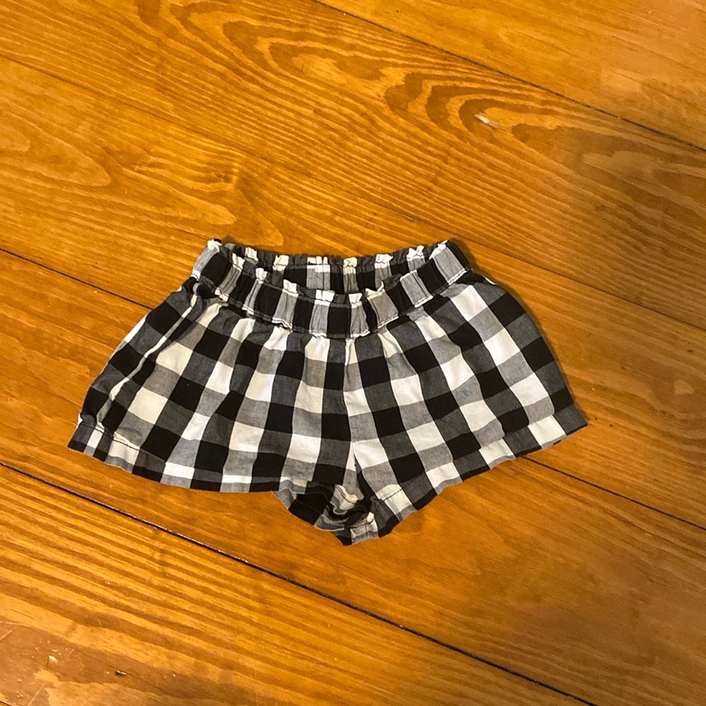 Kate Spade kids shorts, size 2T, gingham black and white